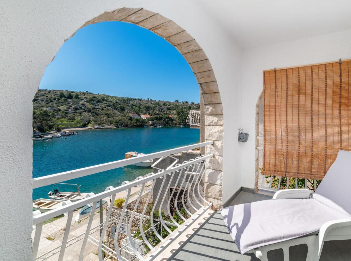 Amare Apartments Bobovisca Exterior photo